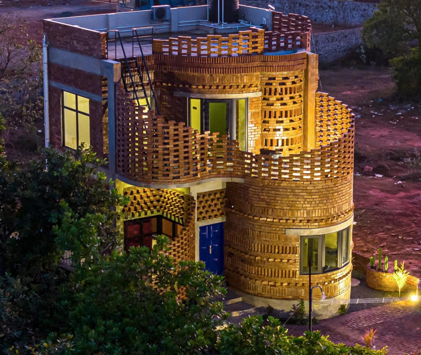 Pool Villa-House Of The Dancing Cactus Pondicherry Bagian luar foto
