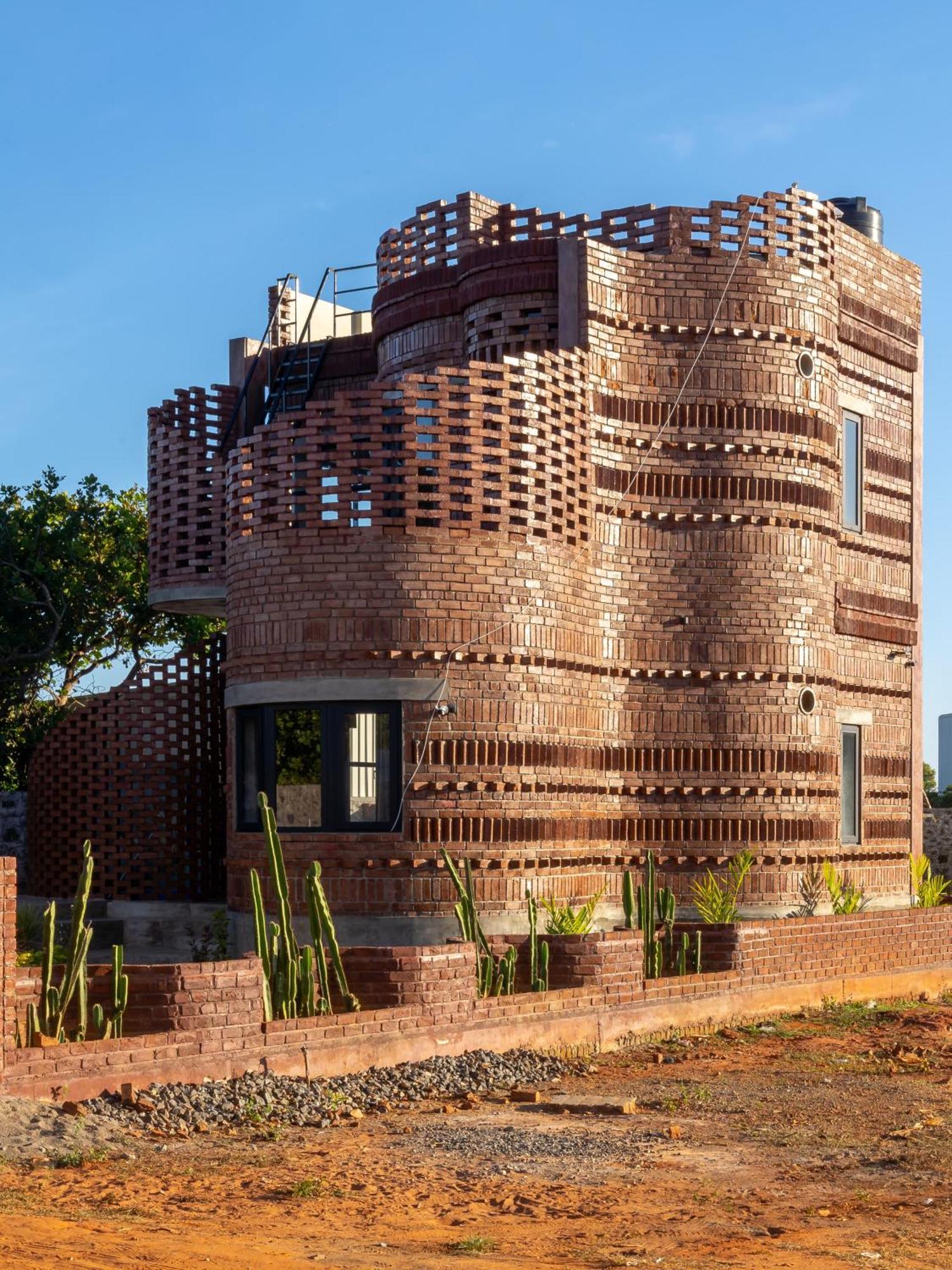 Pool Villa-House Of The Dancing Cactus Pondicherry Bagian luar foto