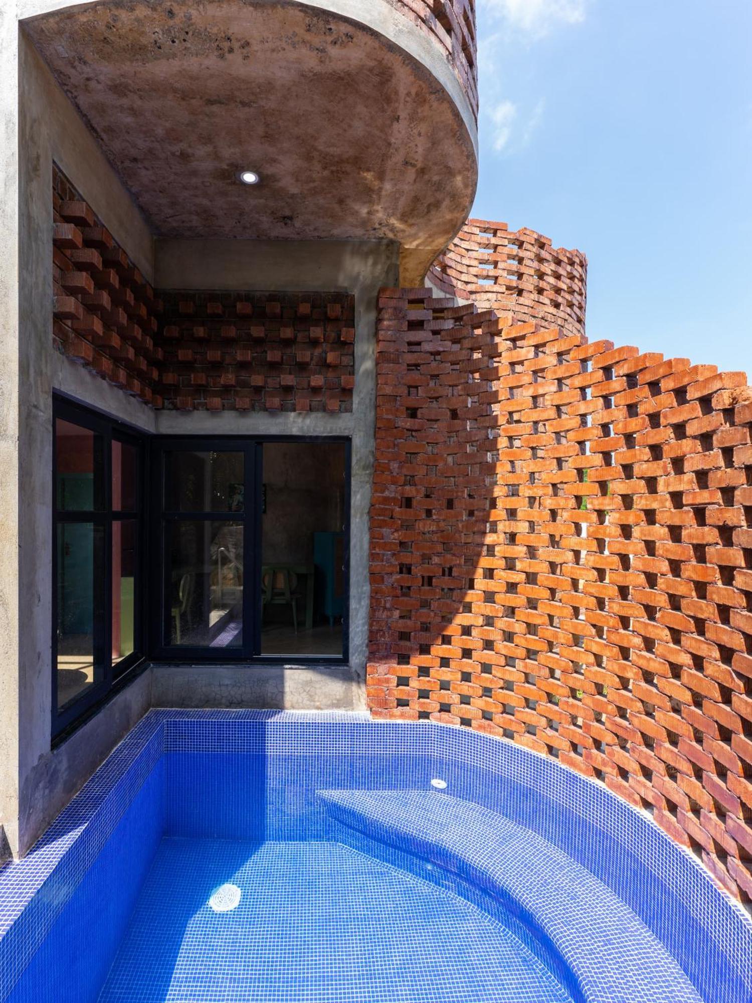 Pool Villa-House Of The Dancing Cactus Pondicherry Bagian luar foto